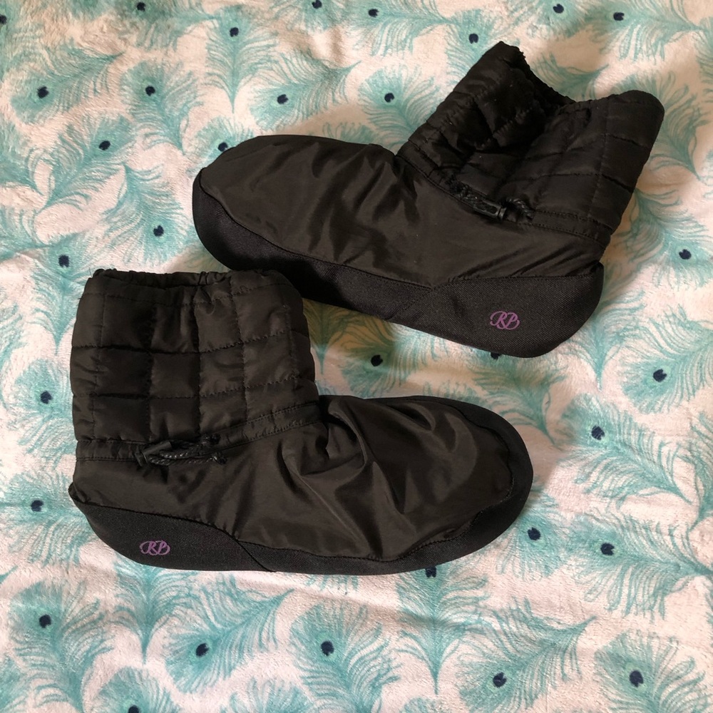 NEW Russian Pointe Black Quilted Warm up Booties Size L